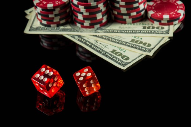 Live dealer presenting Ekor Number draw on superbet303 platform
