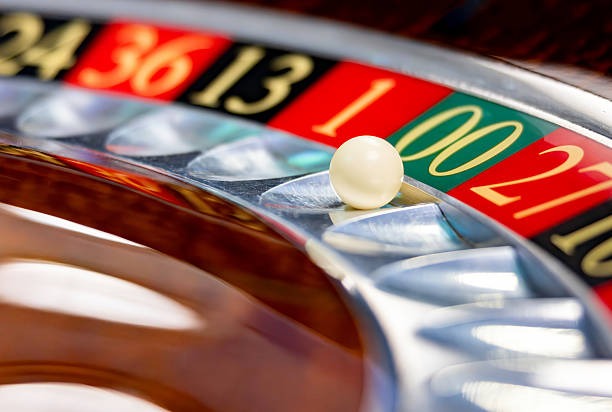 Live tournament progression and odds updates on superbet303 platform